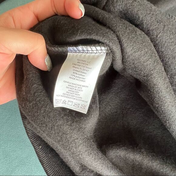 TStars Sweatshirt - Picture 9 of 10